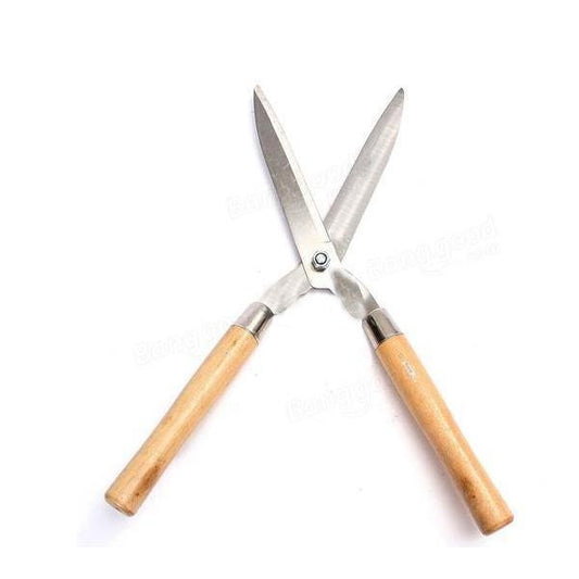 Wukusy garden hedge shears with wooden handle, ideal for trimming bushes and shrubs, featuring sharp blades for precise cuts.