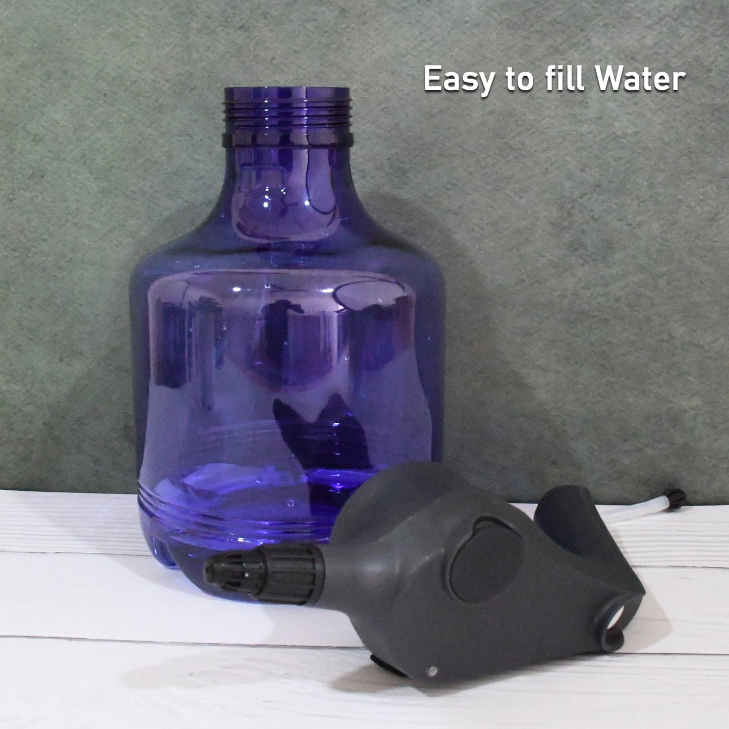 Wukusy 3L electric garden spray bottle with rechargeable battery, automatic watering can for fertilizing and plant care.
