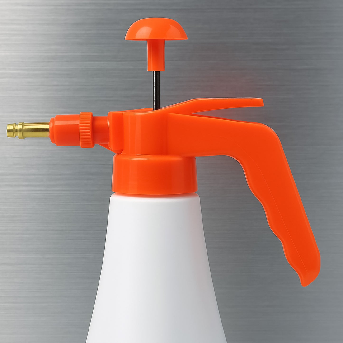 Wukusy 1L handheld garden pressure water sprayer bottle showing a green and black plastic spray bottle with a trigger handle.