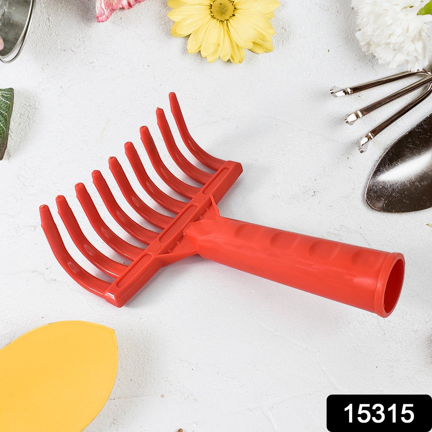 Wukusy heavy-duty plastic garden hand rake with 9 teeth, ideal for cultivating soil and gardening tasks.