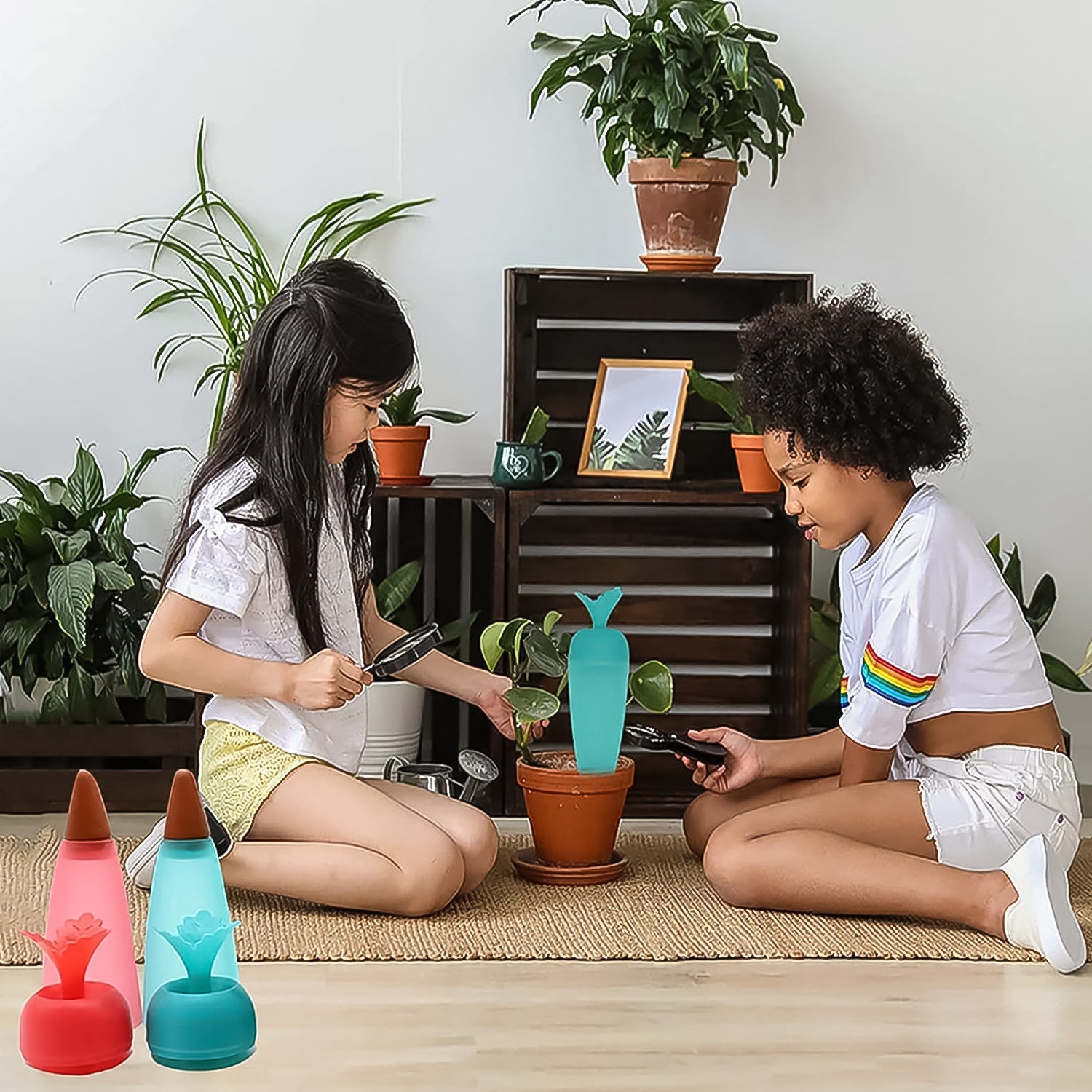 Wukusy garden self-watering spike and automatic plant watering system, plastic globe with spiked base for garden plant hydration