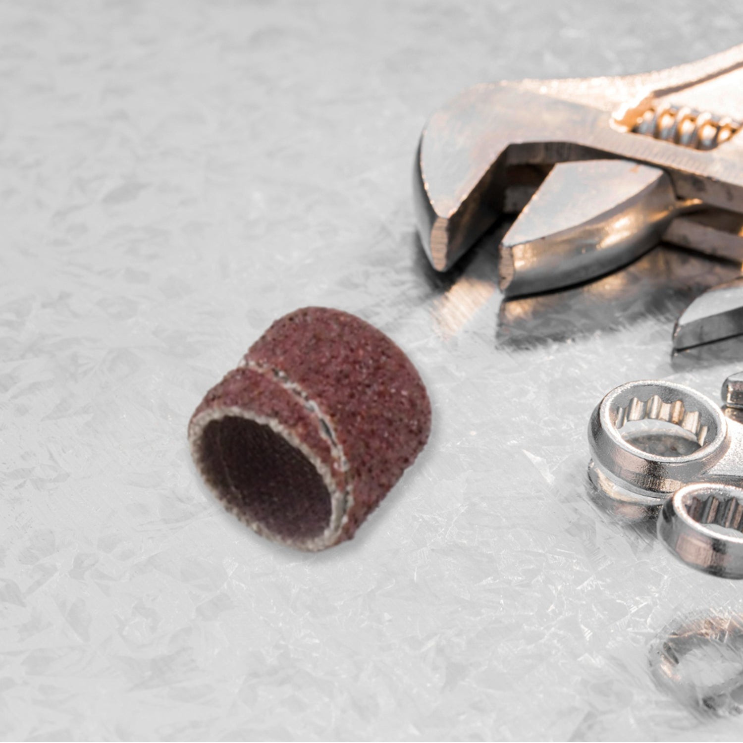 Wukusy Drum Polishing Kit with 10 sanding sleeves for hardware drum finishing and surface smoothing.