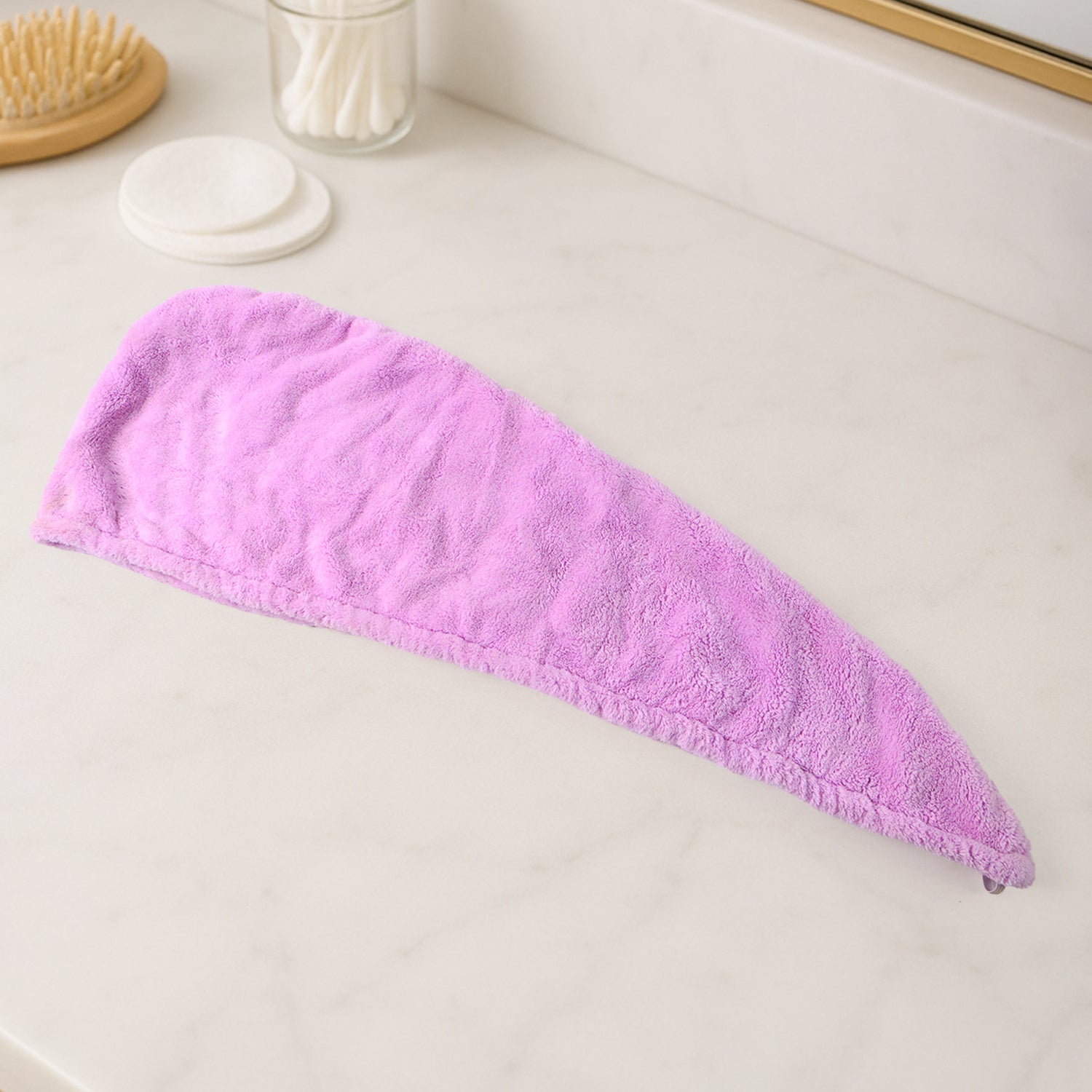Wukusy Quick Turban Hair-Drying Microfiber Shower Cap, absorbent and lightweight for efficient hair drying and styling.