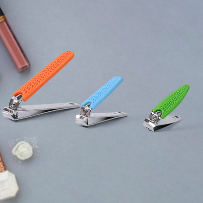 Wukusy 3-in-1 nail clipper set with large and small nail cutters, compact design for precise grooming in health and beauty.