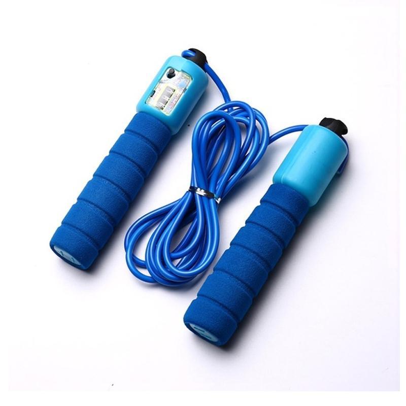 Wukusy 635 electronic counting skipping rope, 9 feet long, with digital display, suitable for fitness and cardiovascular workouts.