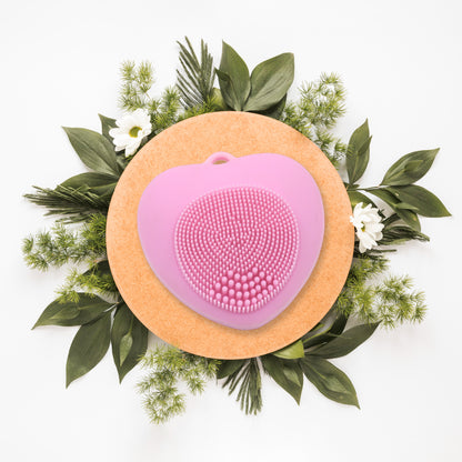 Wukusy waterproof silicone face wash brush with heart shape, exfoliating facial scrubber for deep skin cleansing, suitable for women at home.