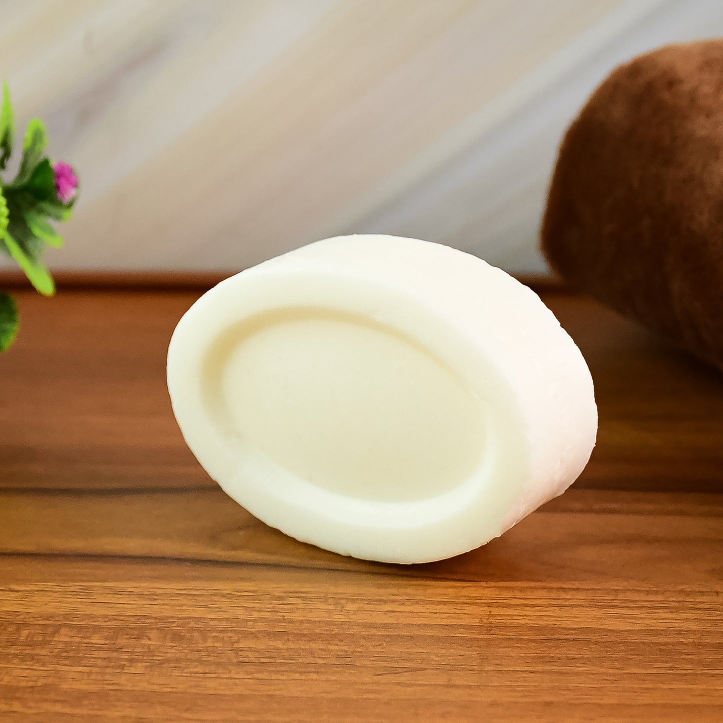 Wukusy Doctor Choices Moisturize Soap, health and beauty bar, creamy lather, suitable for nourishing and hydrating skin, single piece.