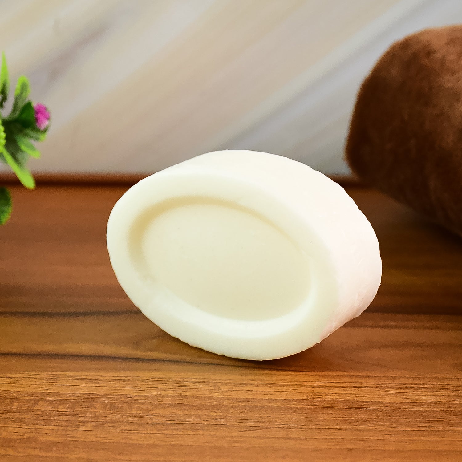 Wukusy Doctor Choices Moisturize Soap, health and beauty bar, creamy lather, suitable for nourishing and hydrating skin, single piece.