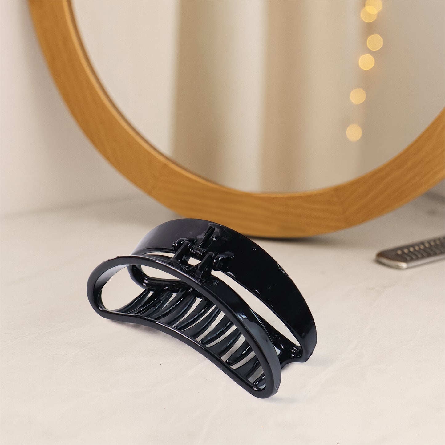 Set of 12 Wukusy plastic hair clamps with simple matte finish, versatile hair barrettes and grip clips for styling and securing hair.