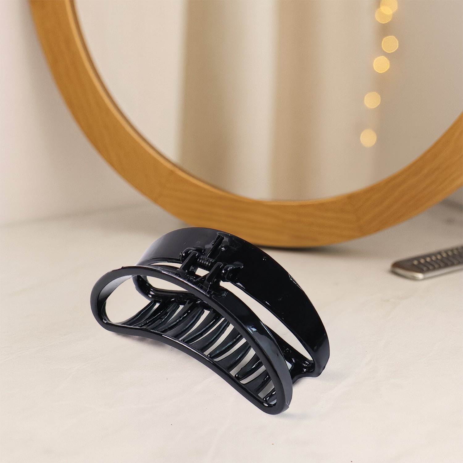 Set of 12 Wukusy plastic hair clamps with simple matte finish, versatile hair barrettes and grip clips for styling and securing hair.