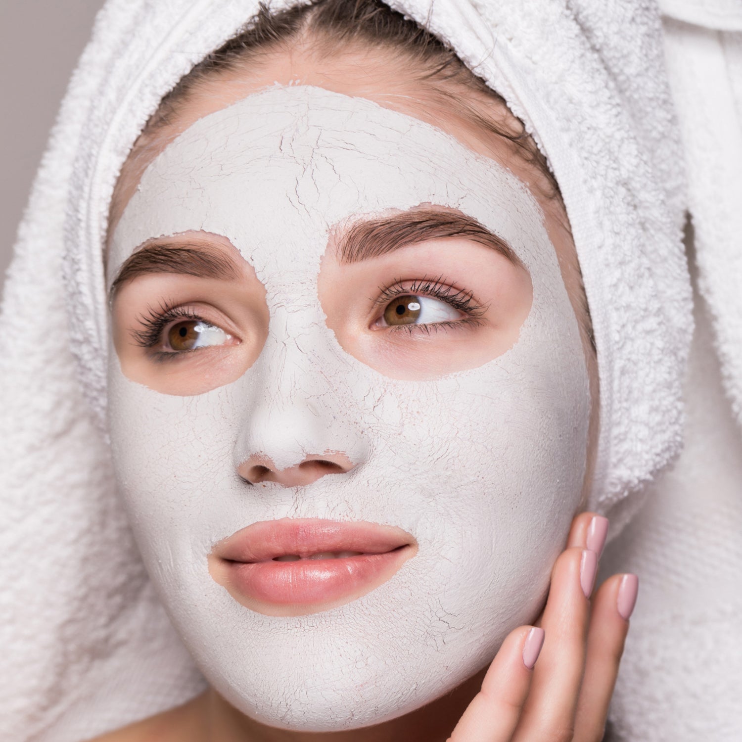 Wukusy 2-in-1 double-headed silicone face mask brush for skincare, showing soft silicone bristles and ergonomic handle.
