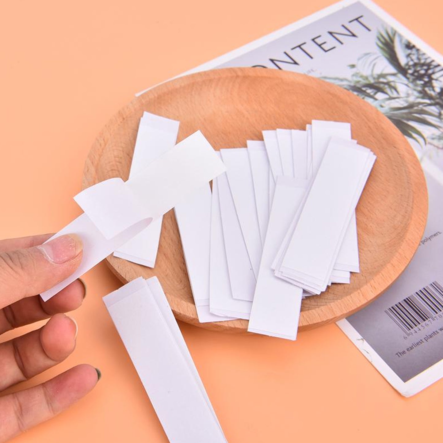 Wukusy waterproof anti-skid disposable double-sided clear medical tape with 36 adhesive strips, designed for lingerie health care use.