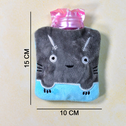 Grey cat print small hot water bag with cover by Wukusy, used for pain relief, neck, shoulder, hand, feet warmth, and menstrual cramps.