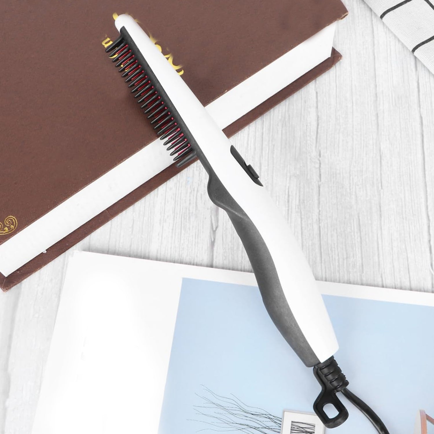 Wukusy electric hair straightening comb and beard straightening comb, portable, handheld health care styling tool.