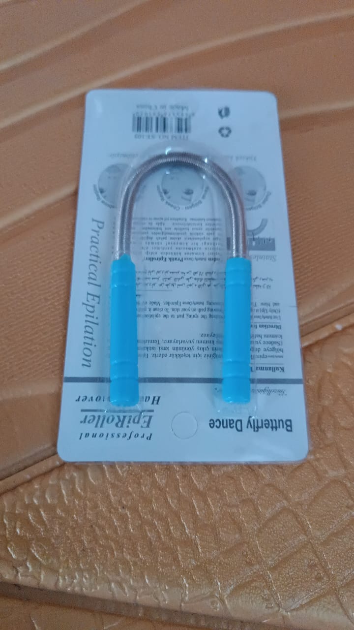 Wukusy facial hair remover set with spring epilator, hair removal springs, and eyebrow razors for precise facial hair grooming.