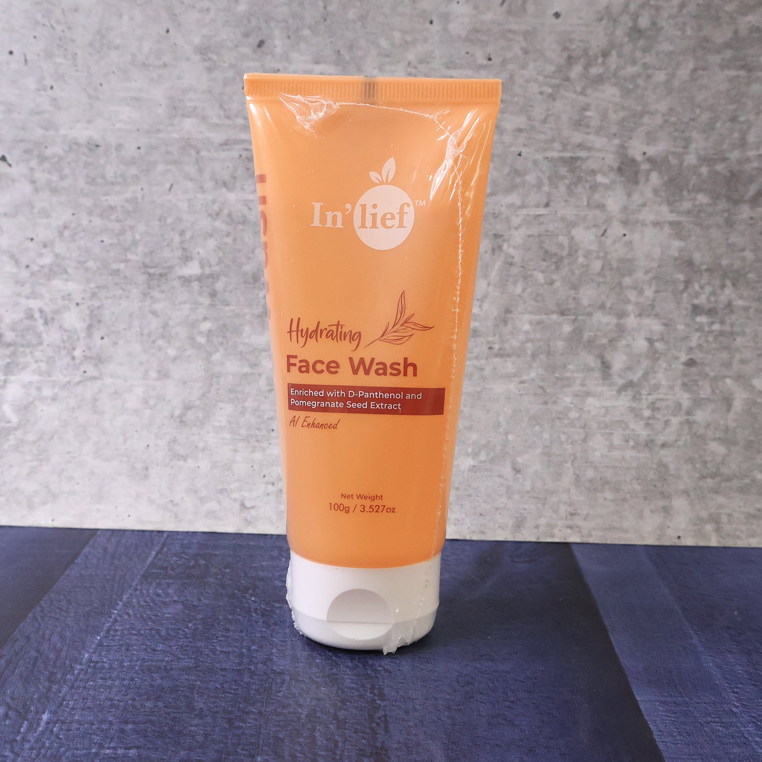 Wukusy Inlief Deep Hydrating Refreshing Face Wash bottle showing the 100g size and clear, hydrating facial cleanser for healthy skin.