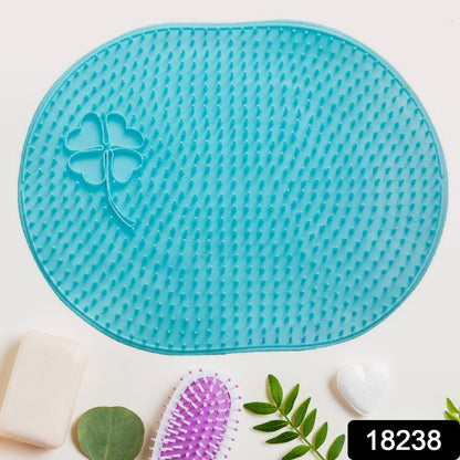 Wukusy silicone bath massage cushion with suction cups, 35x28 cm, designed for relaxing health care baths in your bathroom.