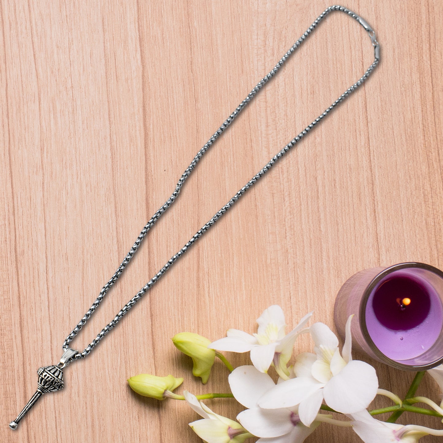 Silver chain with Gada pendant locket from Wukusy, health care jewelry, featuring a detailed silver pendant on a sleek chain.