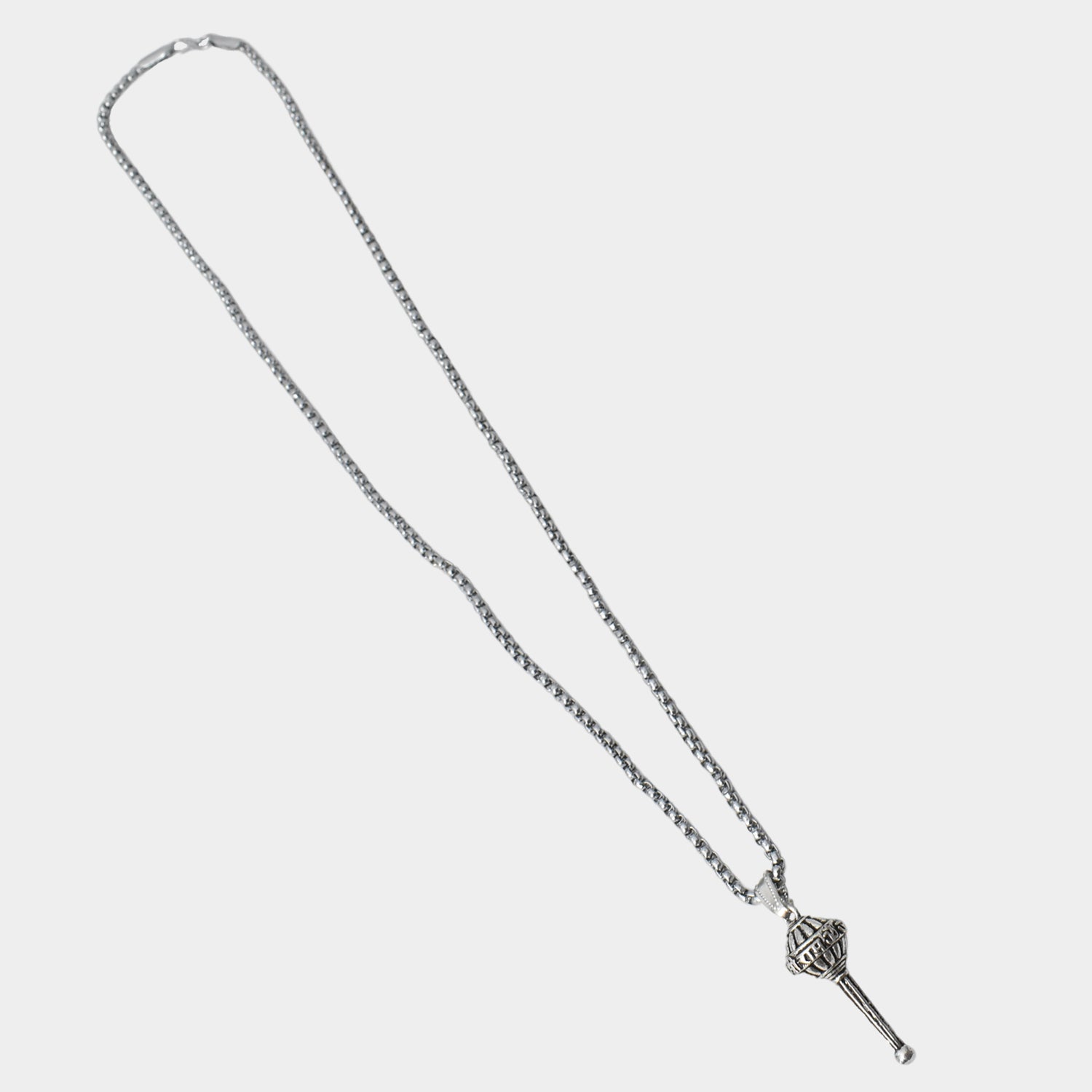 Silver chain with Gada pendant locket, Wukusy health care jewelry, showing the detailed silver necklace and pendant design.
