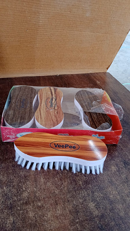 Wukusy Veepee ergonomic curved laundry brush set with four cleaning brushes for effective fabric care and stain removal.