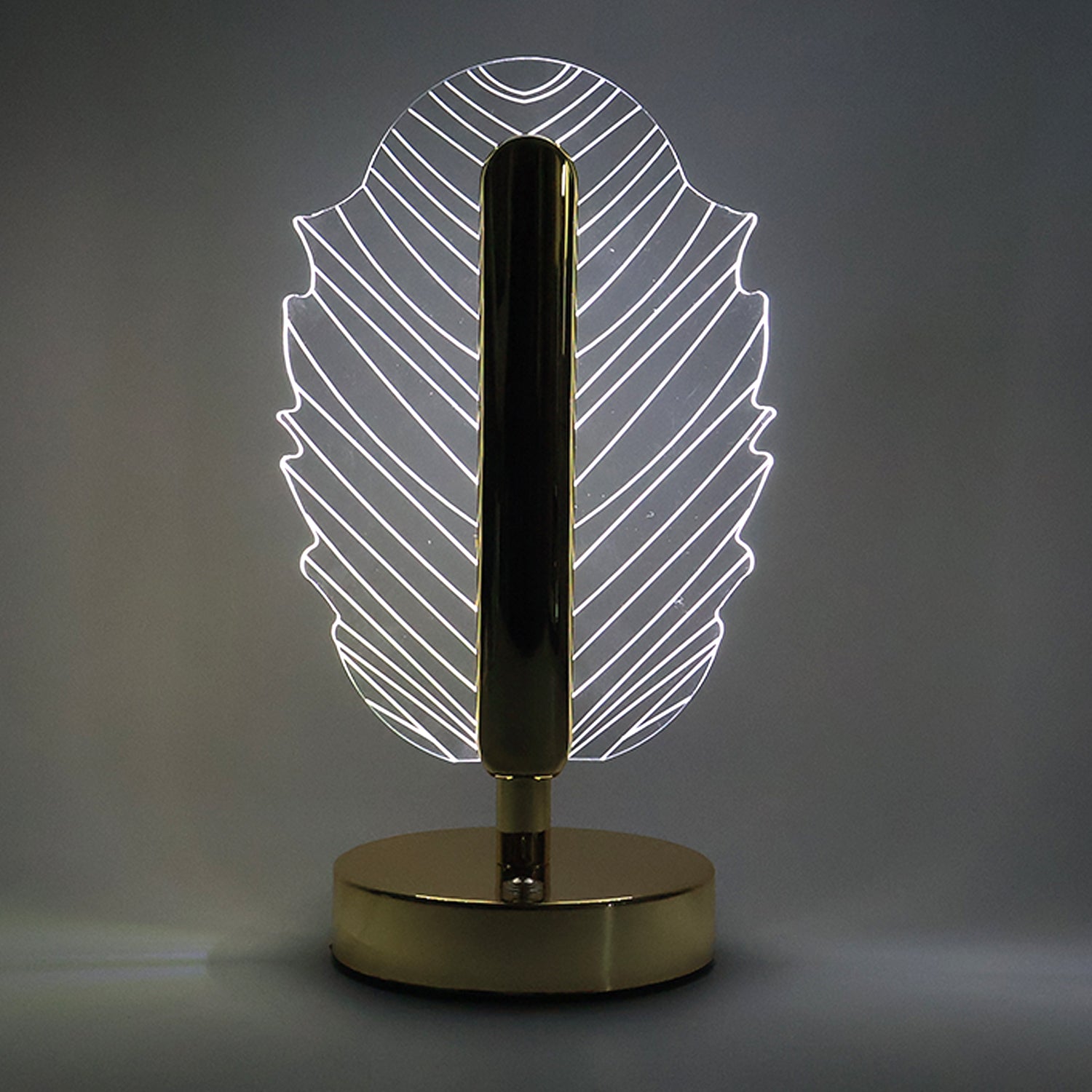 Wukusy premium leaf-shaped crystal table lamp for home decor, featuring a detailed leaf design and elegant crystal finish.