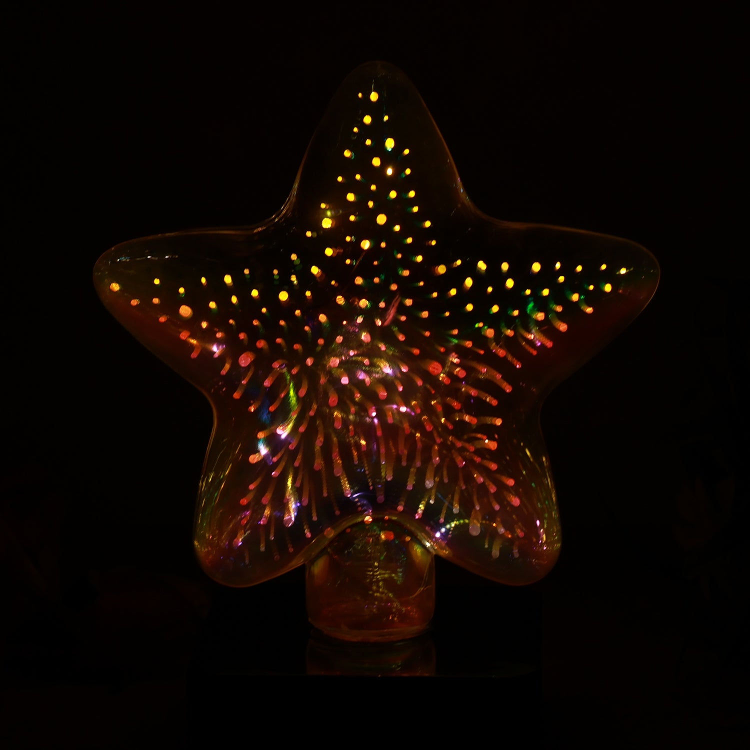 Star-shaped 3D illusion LED night lamp by Wukusy, decorative home decor light with star design, ideal for cozy ambient lighting.