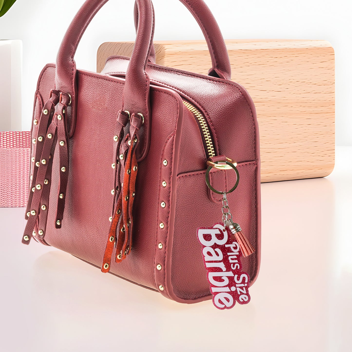 Wukusy home decor text keychain with glitter finish and tassel charm, featuring a stylish and decorative accessory.