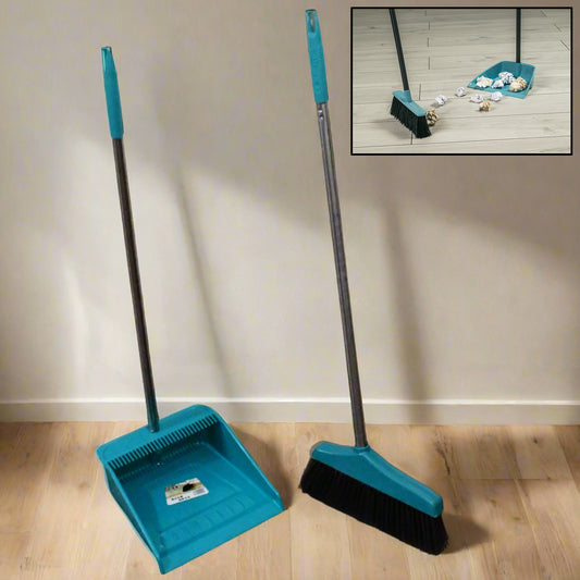 Wukusy 0627 long handle dustpan and brush 2-piece set for sweeping and cleaning in home or office environments.