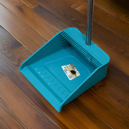 Wukusy 0627 long handle dustpan and brush 2-piece set for sweeping and cleaning in home or office environments