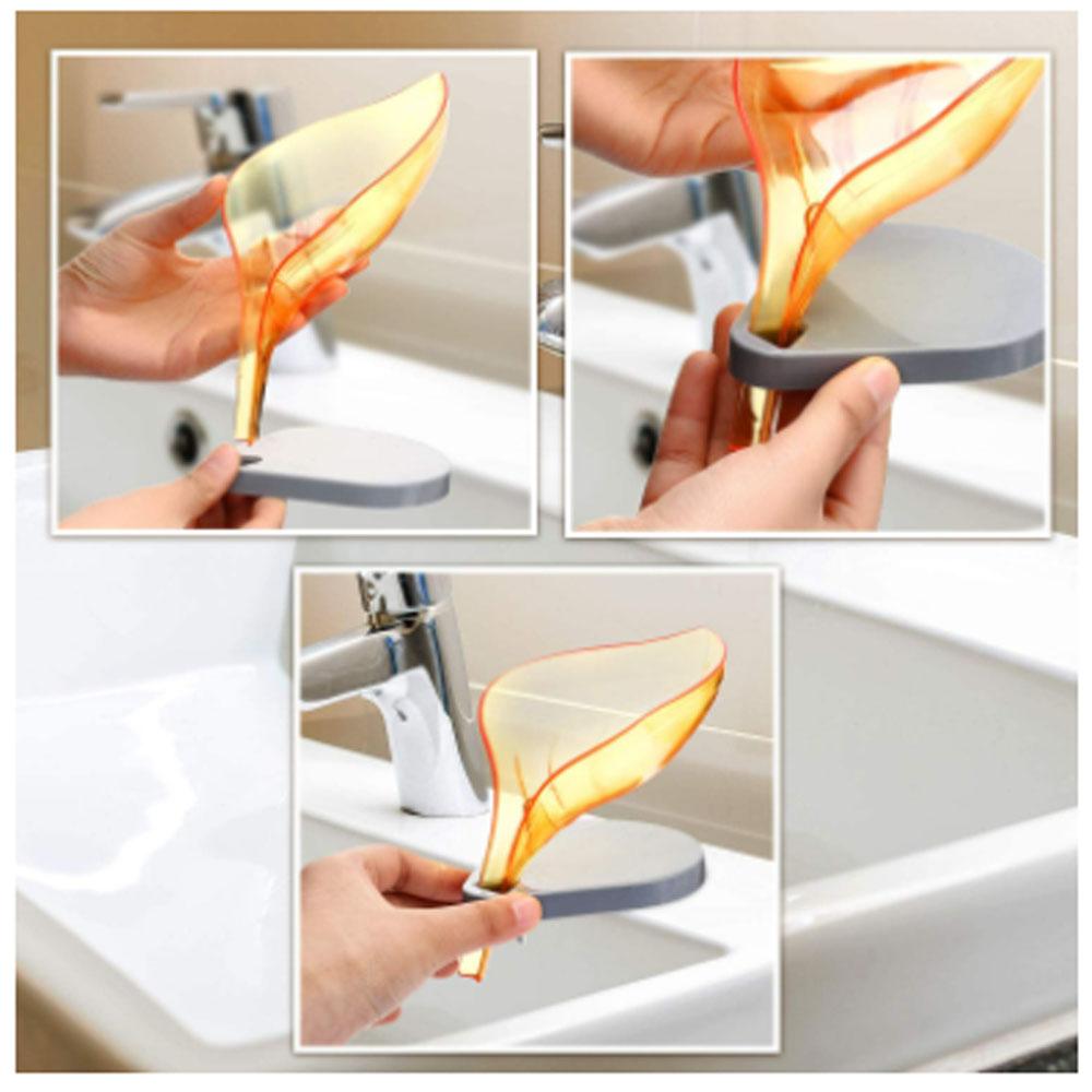 Wukusy leaf-shaped soap box with self-draining design, ideal for bathroom soap storage and home improvement.