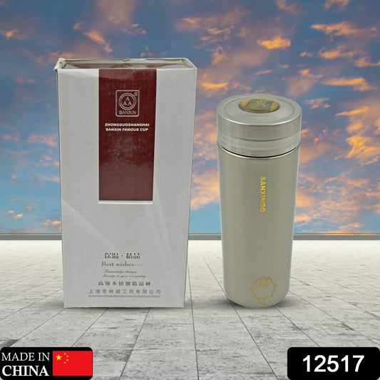 Wukusy vacuum insulated stainless steel travel water bottle, BPA-free, leakproof, portable for office, gym, or school use.