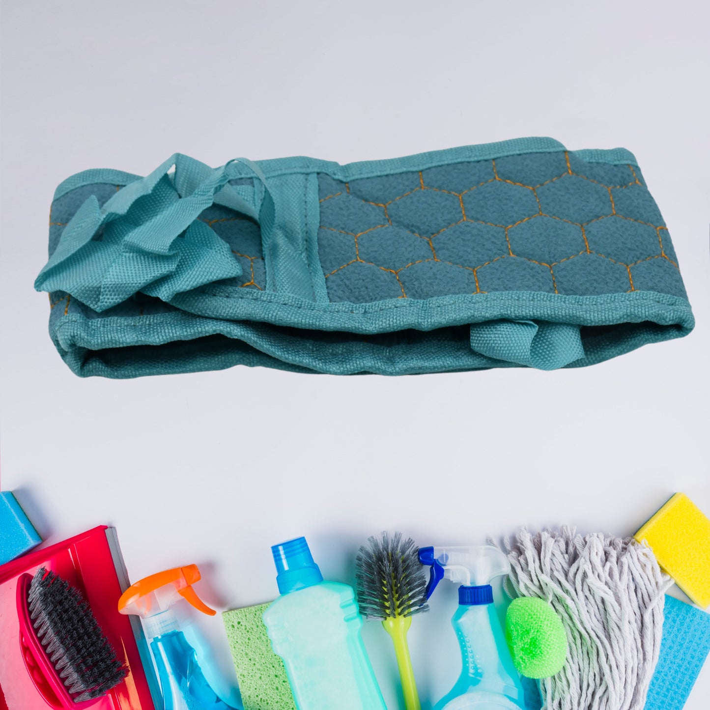 Wukusy bath shower set with two soft loofah sponges and dual-sided scrubbers for deep, gentle cleaning in the shower.