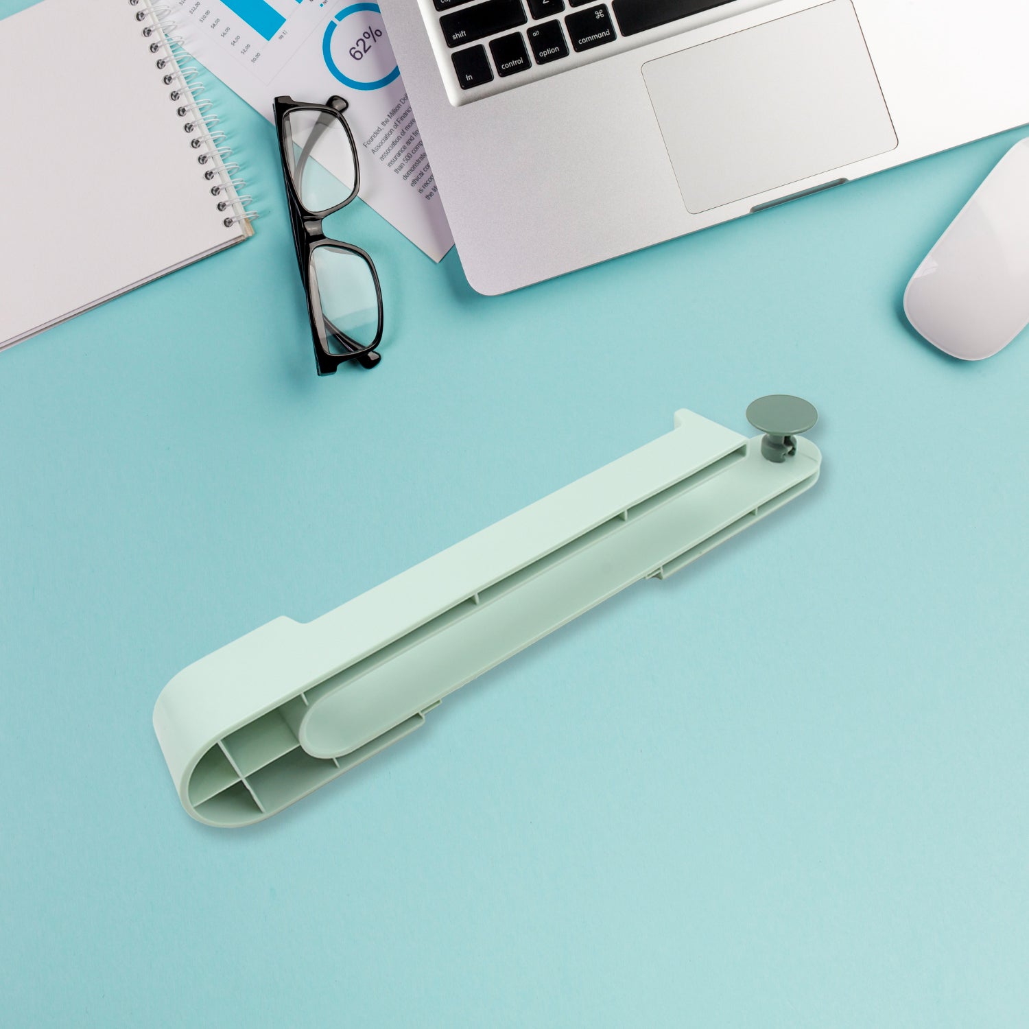 Wukusy wall-mounted towel holder rack with one round hook, plastic bathroom towel and cloth storage for home use.