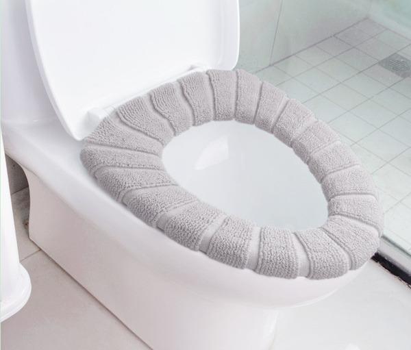 Wukusy winter soft toilet seat mat cover with plush cushion, designed for comfort and warmth in home bathroom use.