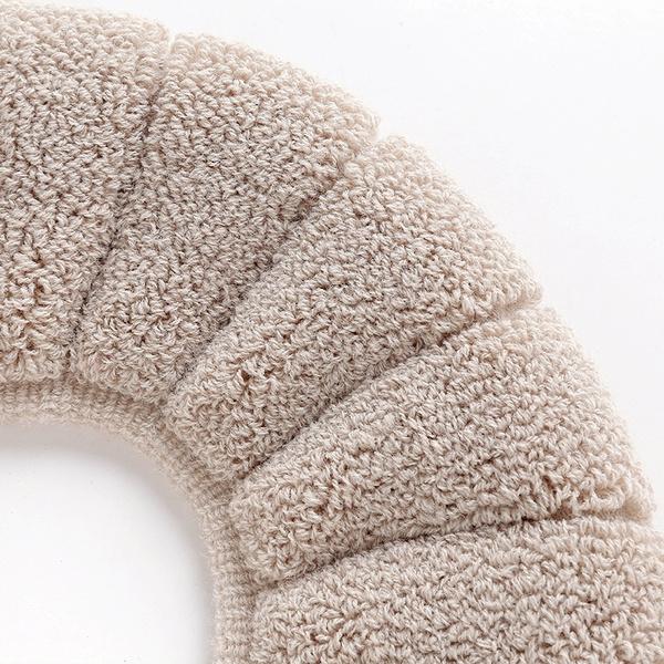 Wukusy winter plush toilet seat cover pad, soft and comfortable for home bathroom comfort and warmth during cold seasons.