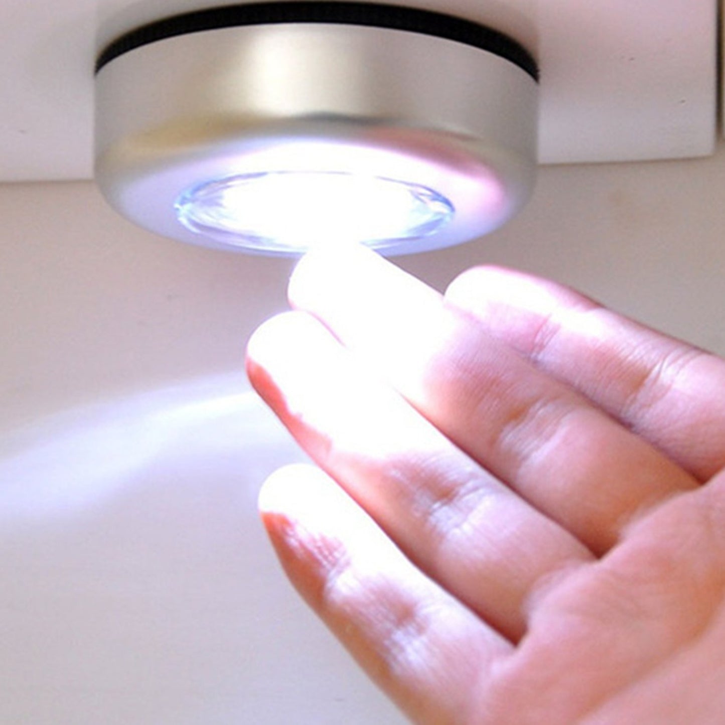 Wukusy 1721 cordless LED stick tap wardrobe touch light lamp for home improvement, with three LED lights and easy tap activation.