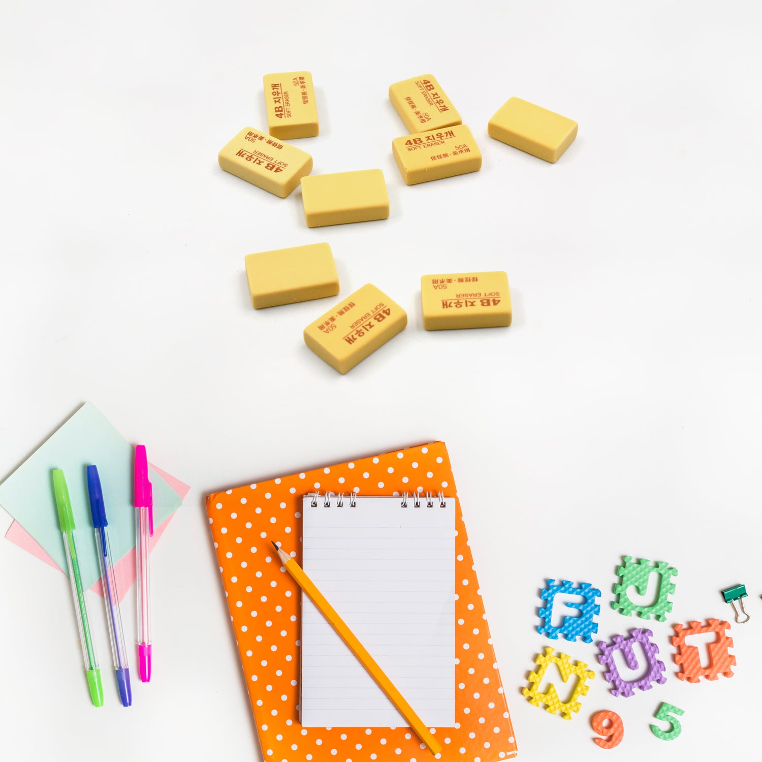 Wukusy 4504 professional 4B pencil erasers, soft drawing erasers for art, school, and office, 60-pack, shown in a box.