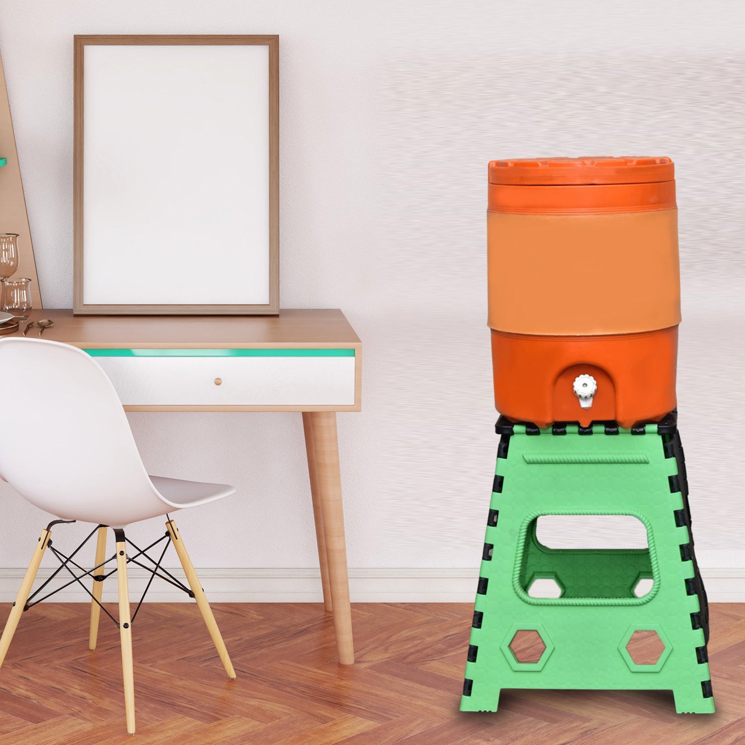 Wukusy 7050 18-inch folding stool for adults and kids, suitable for kitchen stepping, shown with brown box packaging.