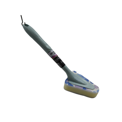 Wukusy universal triangular kitchen sponge and long-handle bathroom brush for cleaning kitchen, bathroom, and dining surfaces.