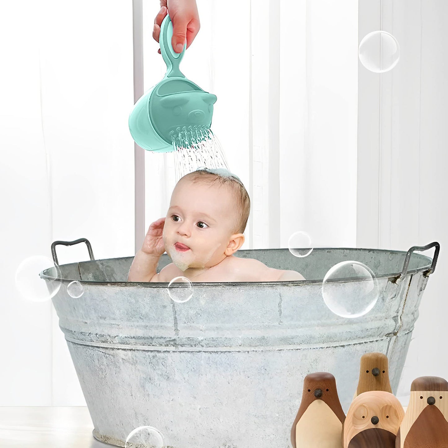 Wukusy baby shampoo shower cup for gentle water rinsing, soft bath water scorpion design, suitable for baby hair washing.