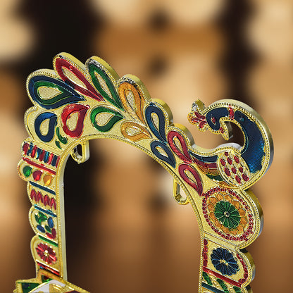 Wukusy decorative Bal Gopal Zula swing for home, office, or restaurant, featuring a premium look for interior decoration.