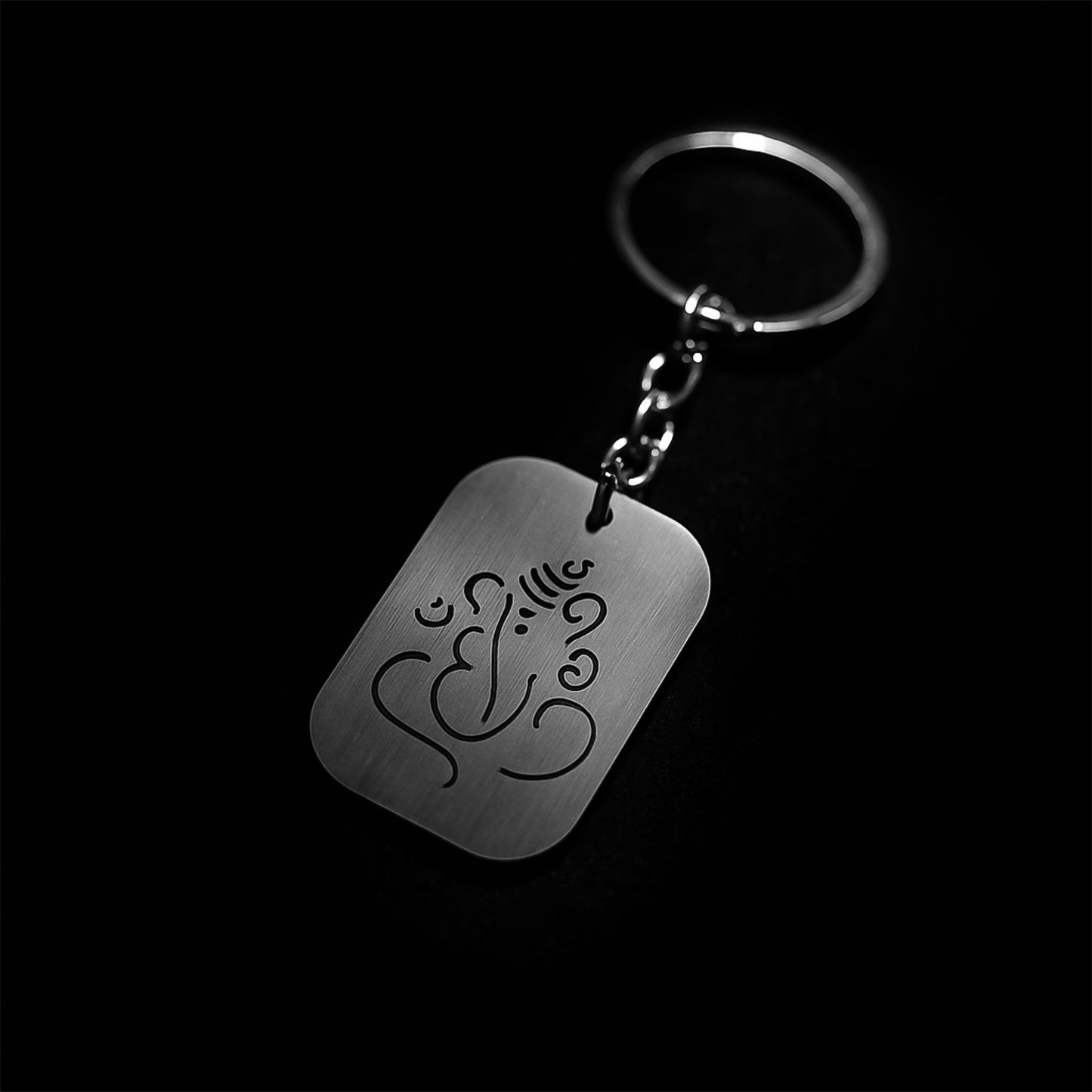Wukusy auspicious Ganesh metal keychain with cut-out design, ideal for home improvement and spiritual decor.
