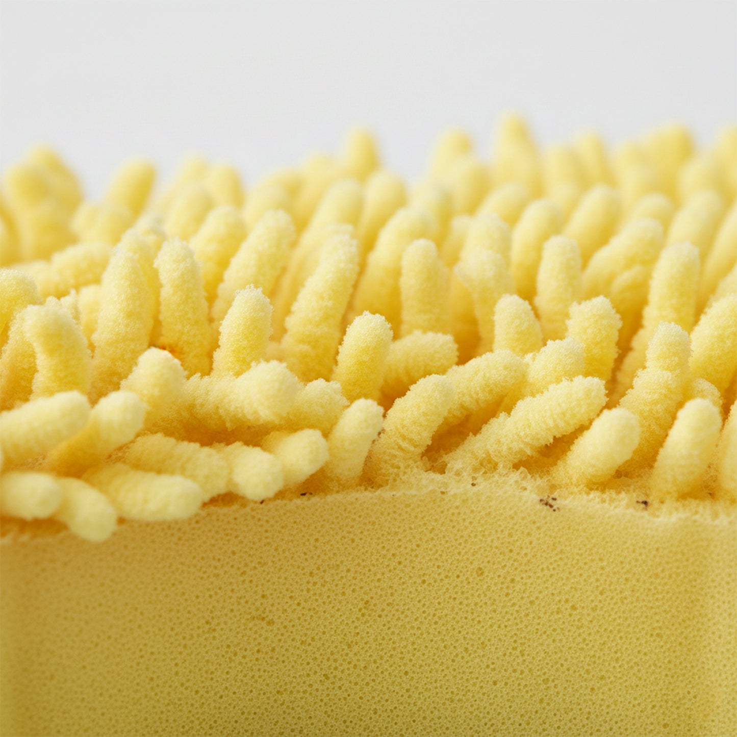 Wukusy chenille microfiber car washing sponge, single soft cleaning tool for vehicle exterior cleaning and home improvement.
