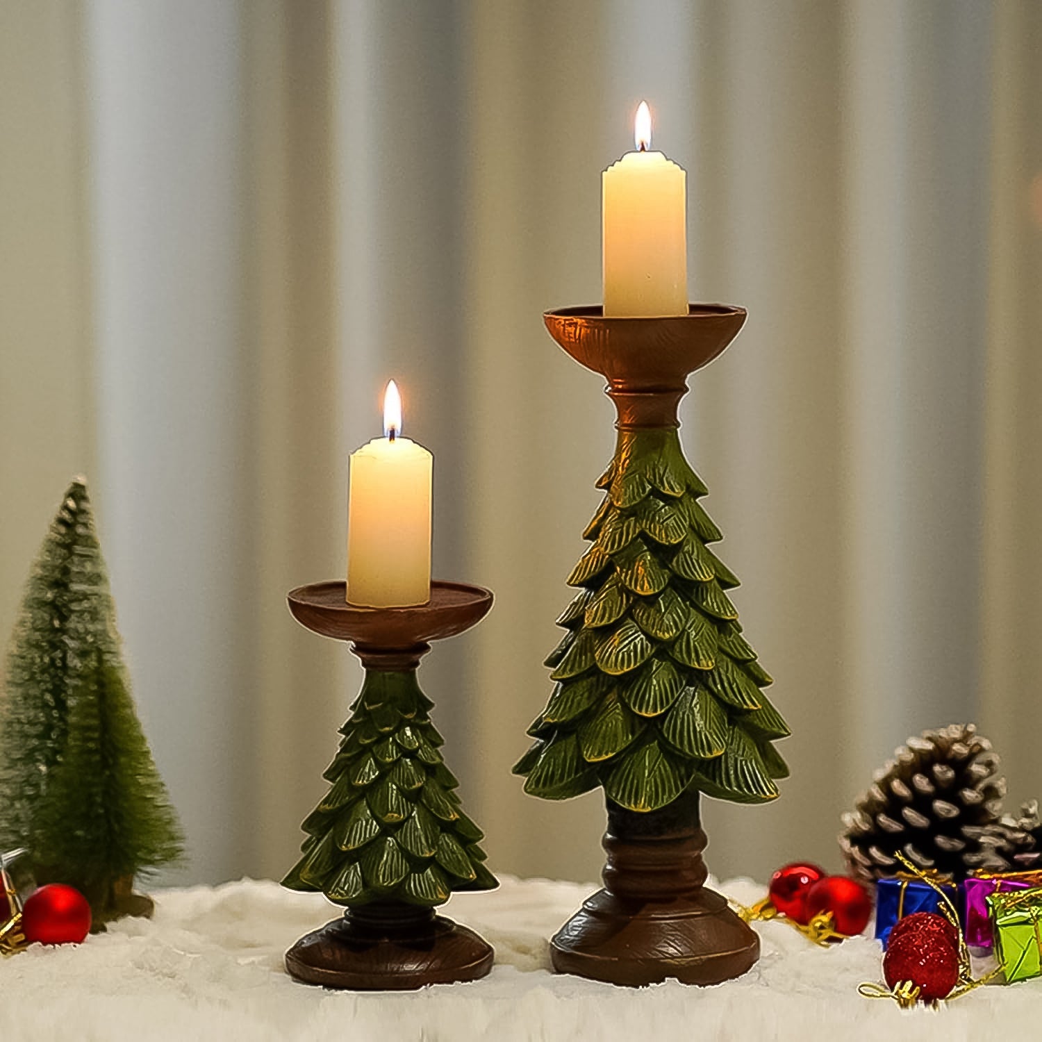 Wukusy Christmas tree candleholder candlestick decorative for home, featuring festive holiday design and intricate details.