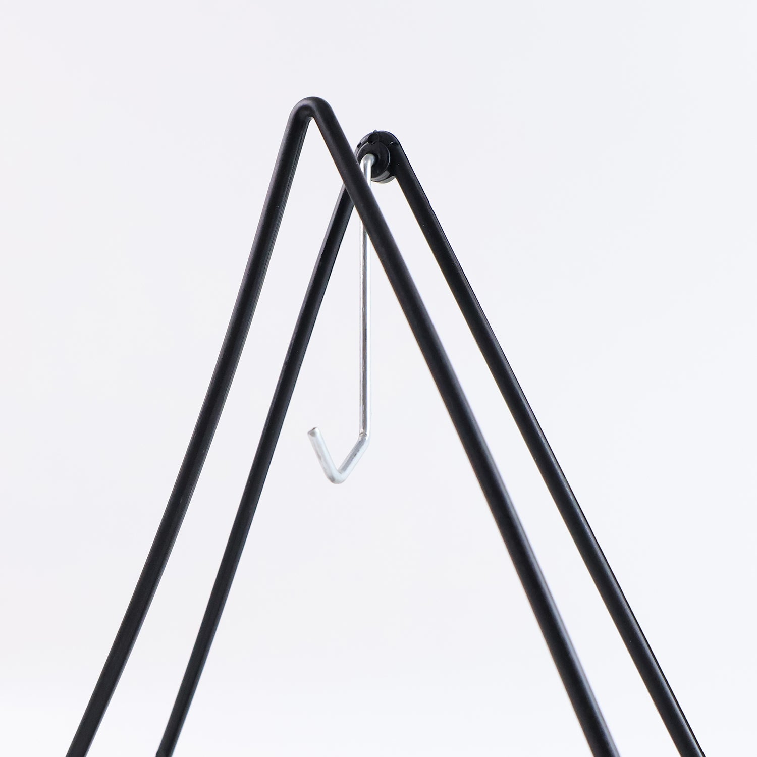 Wukusy compact triangle mosquito coil stand for home improvement, designed to hold mosquito coils safely and securely.