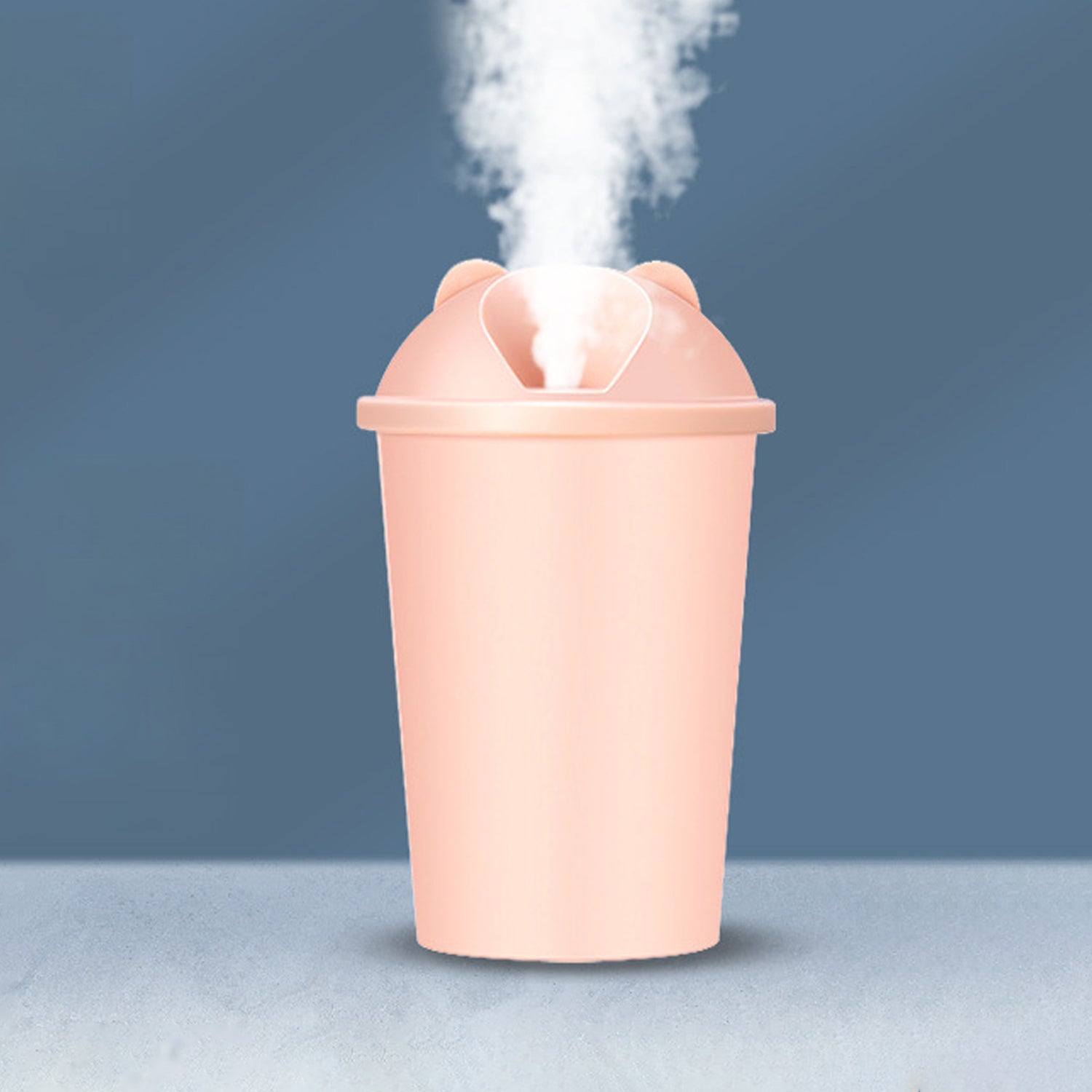 Cute bear-shaped USB humidifier cup from Wukusy with multicolor light display, ideal for home improvement and air moisture.