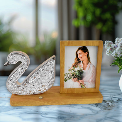 Wukusy duck shape crystal LED lamp photo frame night light, ideal for weddings and love-themed home decor.