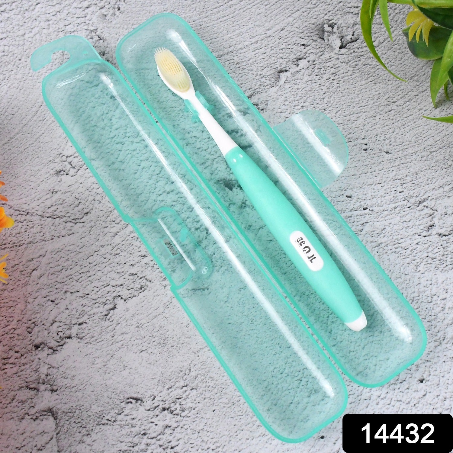 Wukusy Easy Brush interdental cleaner brushes between teeth, designed for effective toothpick cleaning and dental hygiene.