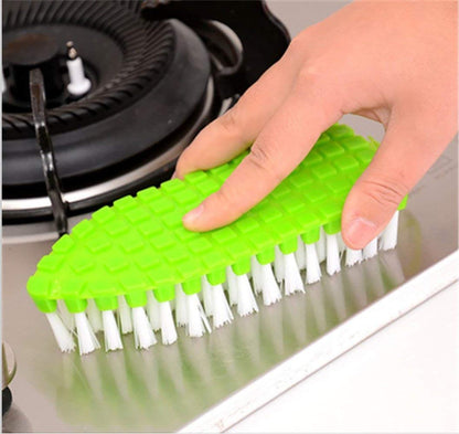Flexible plastic cleaning brush by Wukusy for kitchen and bathroom cleaning, featuring durable bristles for versatile home use.