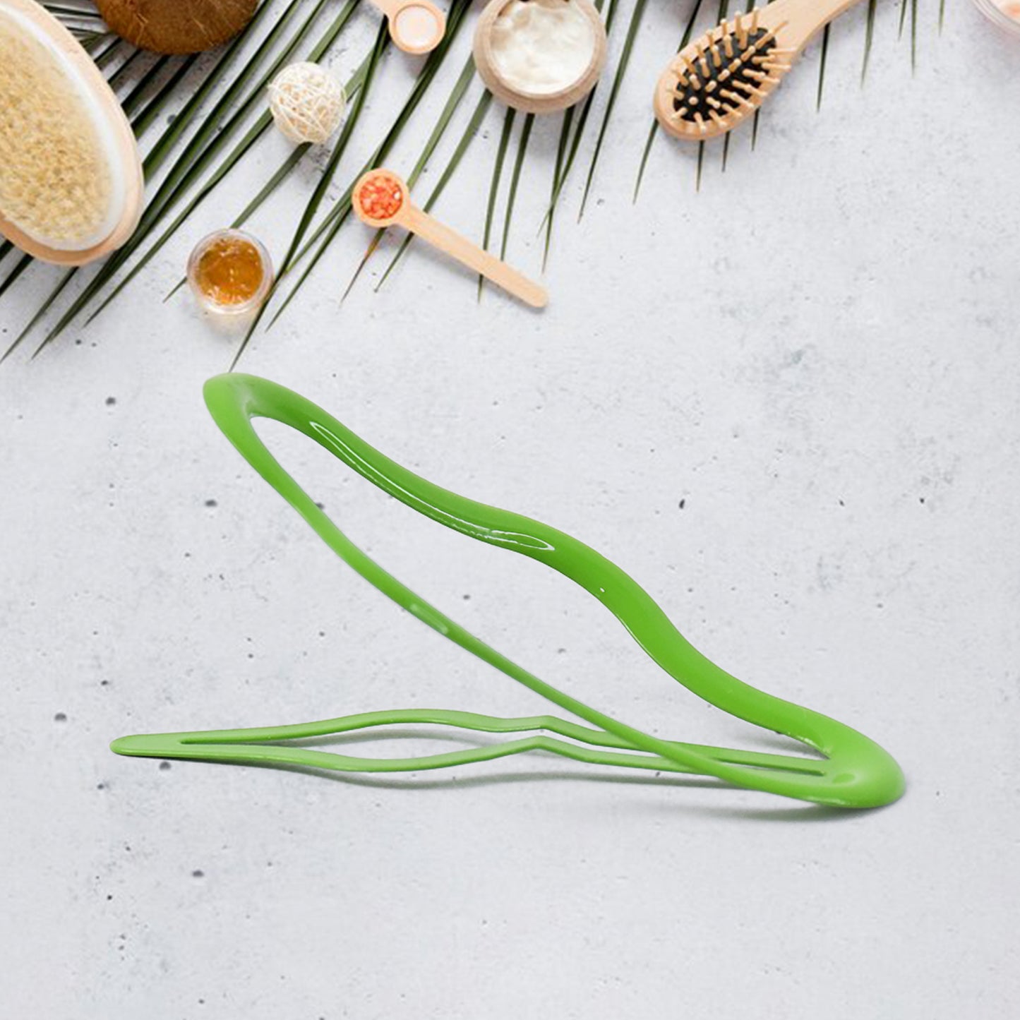 Multicolor Wukusy hair clips for women, versatile hair accessories for styling and securing hair, 1 piece.
